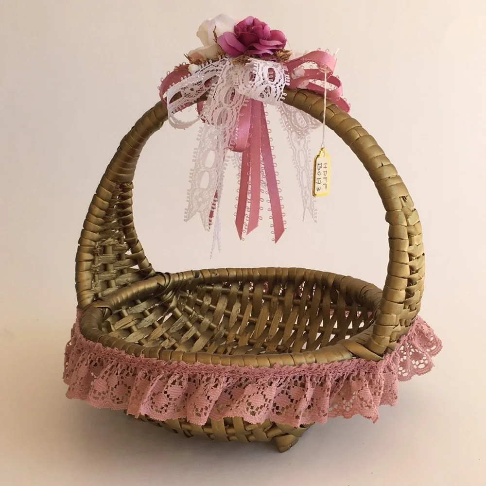 Small Lace-trimmed Wicker Basket